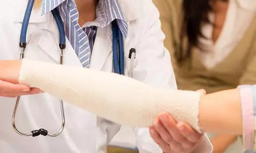 Dr. Alfredo Ortega Quiroz, Cirujano Ortopedista Traumatólogo, Alta Especialidad en Cirugía de Columna Vertebral